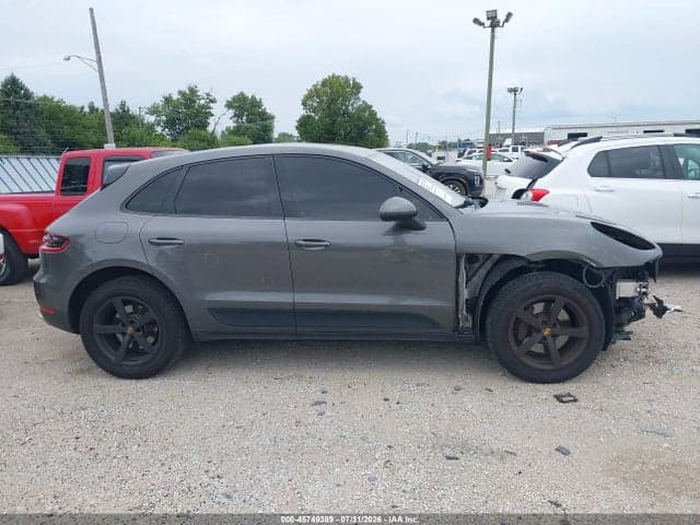 2018 PORSCHE MACAN 5