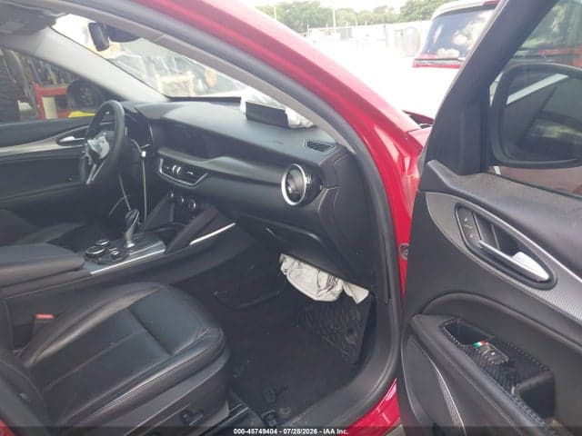 2018 ALFA ROMEO STELVIO AWD 5