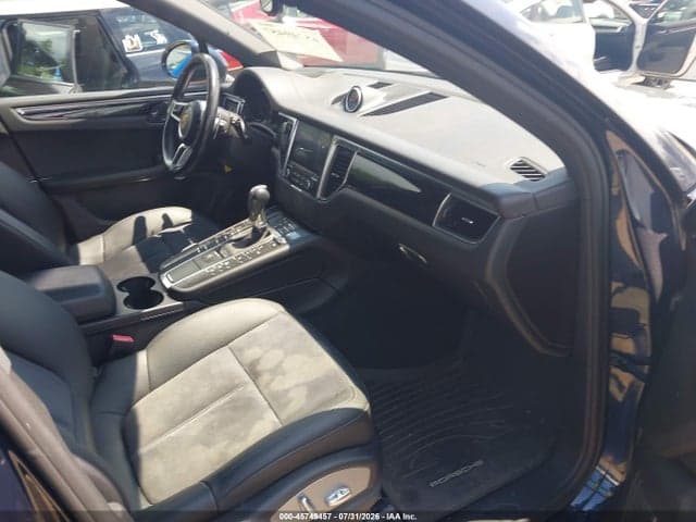 2017 PORSCHE MACAN 5