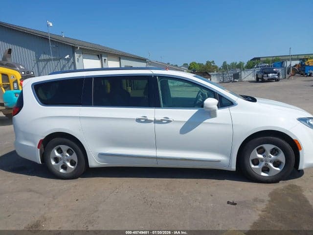 2018 CHRYSLER PACIFICA HYBRID TOURING L 13