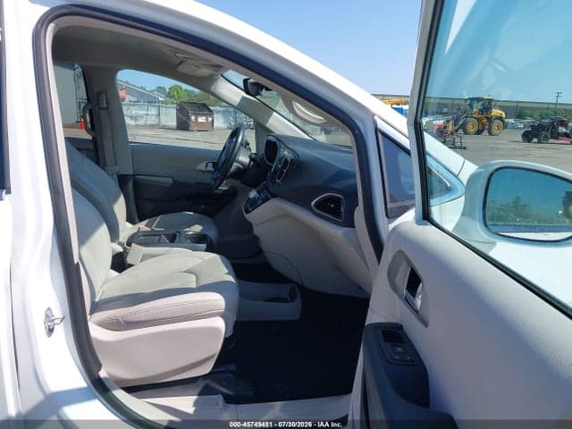 2018 CHRYSLER PACIFICA HYBRID TOURING L 5