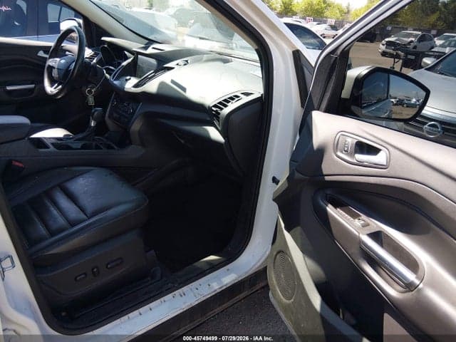 2017 FORD ESCAPE SE 5