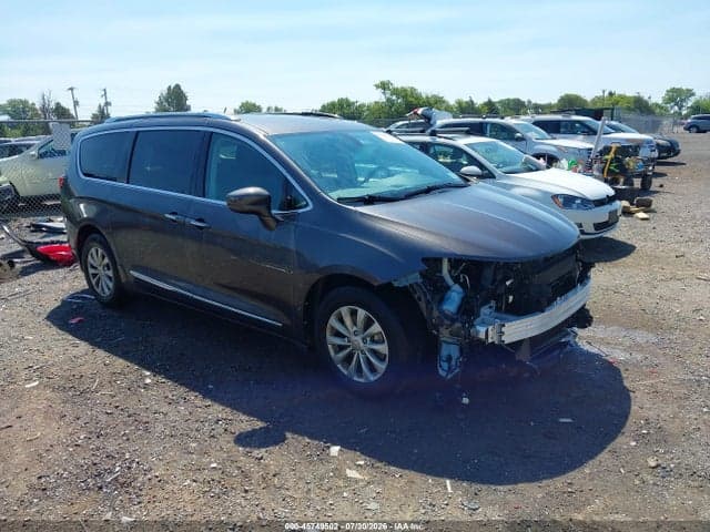 2018 CHRYSLER PACIFICA TOURING L - 1