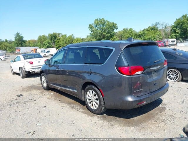 2018 CHRYSLER PACIFICA TOURING L 3