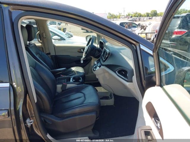2018 CHRYSLER PACIFICA TOURING L 5