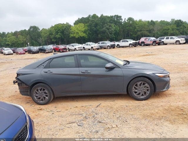 2024 HYUNDAI ELANTRA SEL 14