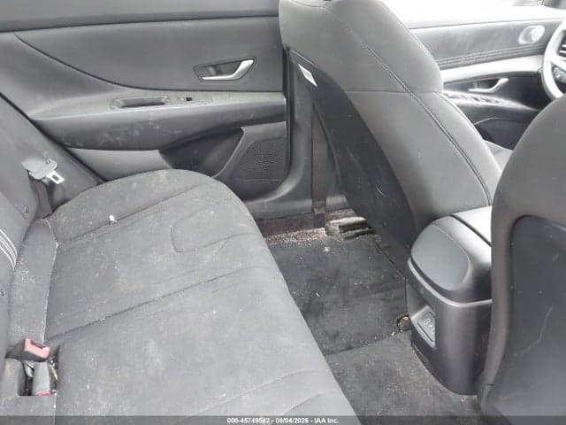 2024 HYUNDAI ELANTRA SEL 8