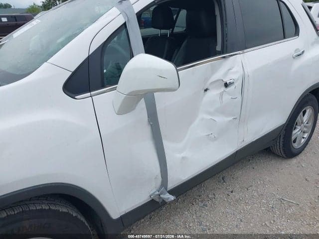 2020 CHEVROLET TRAX FWD LT 6