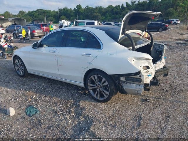 2017 MERCEDES-BENZ C 300 3