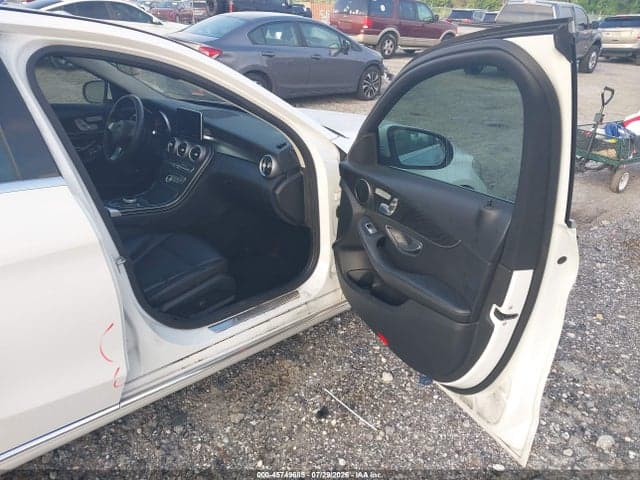 2017 MERCEDES-BENZ C 300 5