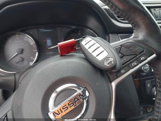 2017 NISSAN ROGUE SL 11