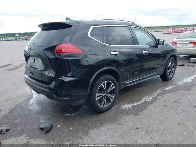2017 NISSAN ROGUE SL 4