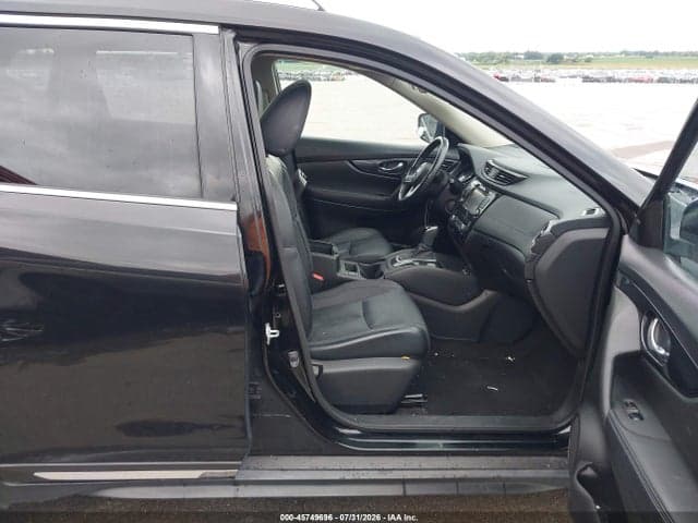 2017 NISSAN ROGUE SL 5