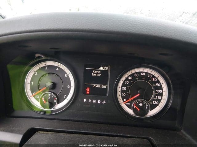 2018 RAM 1500 EXPRESS 4X4 6'4 BOX 7