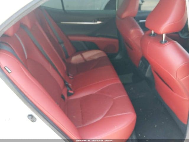 2021 TOYOTA CAMRY XSE 8