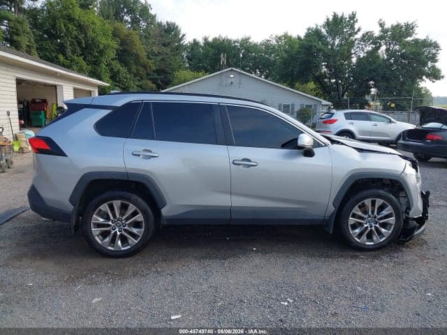 2019 TOYOTA RAV4 XLE PREMIUM 14