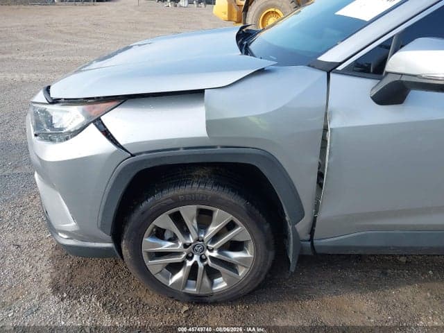 2019 TOYOTA RAV4 XLE PREMIUM 19