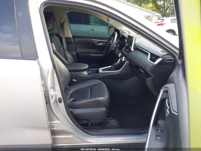 2019 TOYOTA RAV4 XLE PREMIUM 5