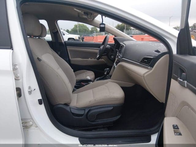 2020 HYUNDAI ELANTRA SEL 5