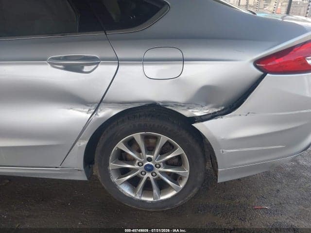 2017 FORD FUSION SE 6