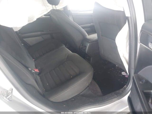 2017 FORD FUSION SE 8