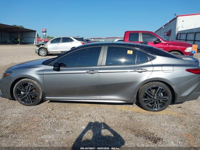 2025 TOYOTA CAMRY XSE 8
