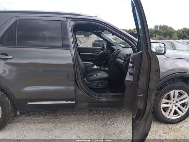 2018 FORD EXPLORER XLT 5
