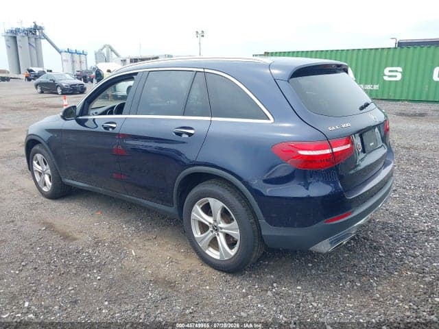 2017 MERCEDES-BENZ GLC 300 4MATIC 3
