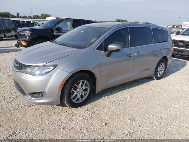 2017 CHRYSLER PACIFICA TOURING 2