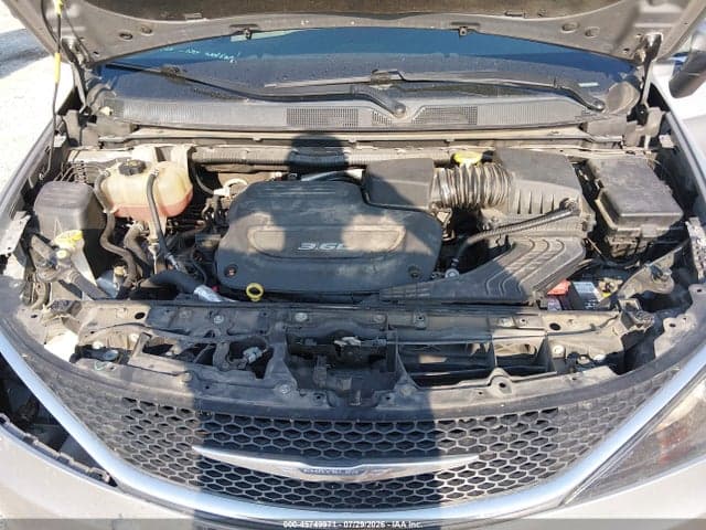 2017 CHRYSLER PACIFICA TOURING 10