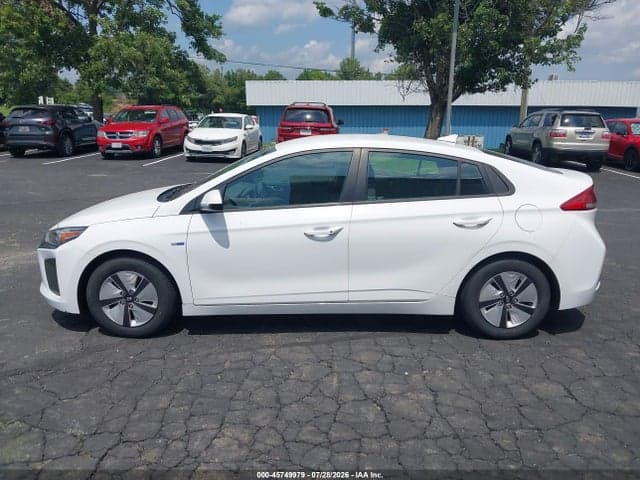 2018 HYUNDAI IONIQ HYBRID BLUE 15