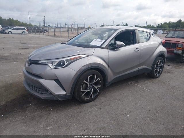 2019 TOYOTA C-HR XLE 2