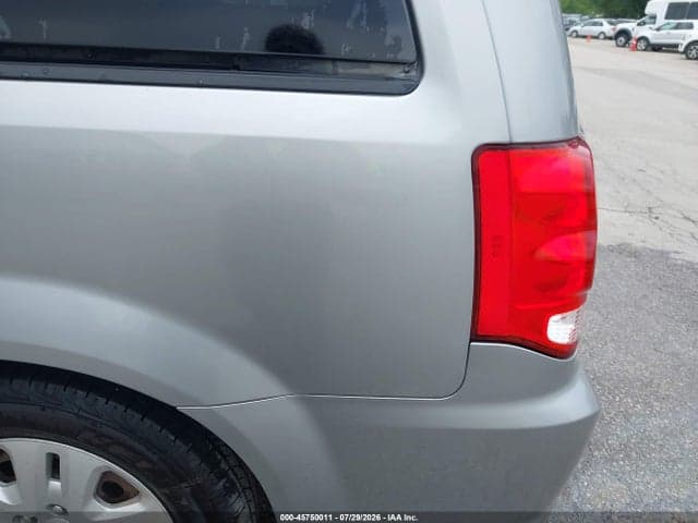2017 DODGE GRAND CARAVAN SE 14