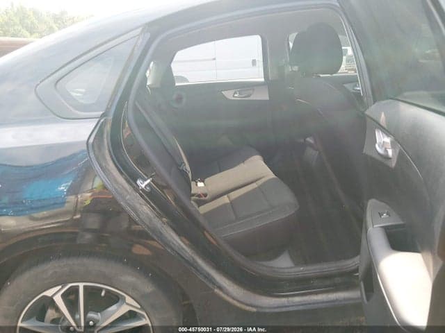2023 KIA FORTE LXS 8