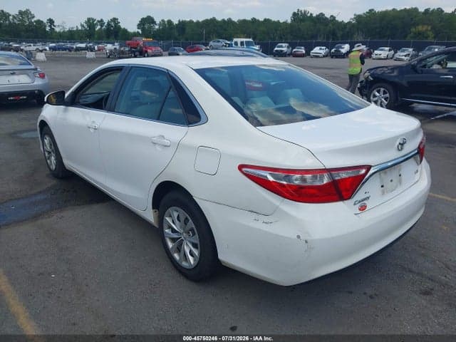2017 TOYOTA CAMRY LE 3