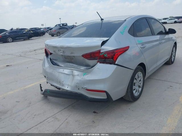 2022 HYUNDAI ACCENT SE 4