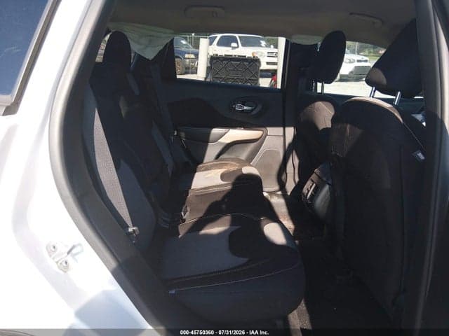 2017 JEEP CHEROKEE ALTITUDE 8