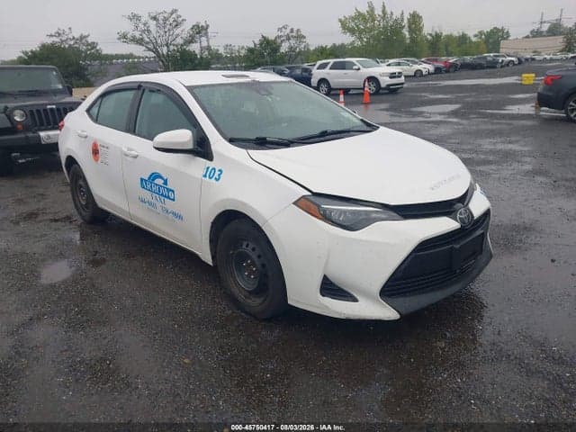 2019 TOYOTA COROLLA LE 1