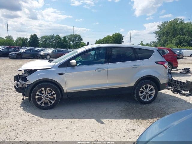 2017 FORD ESCAPE SE 15