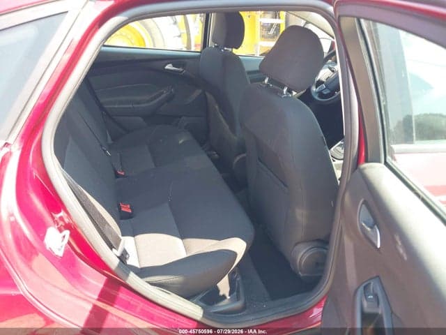 2017 FORD FOCUS SE 8