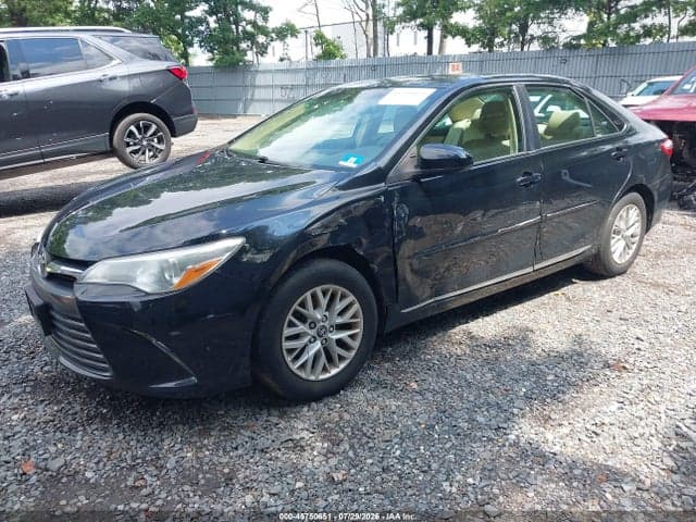 2017 TOYOTA CAMRY LE 2