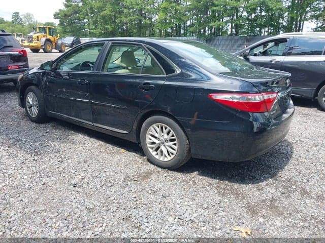 2017 TOYOTA CAMRY LE 3