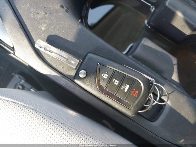 2024 TOYOTA COROLLA LE 11