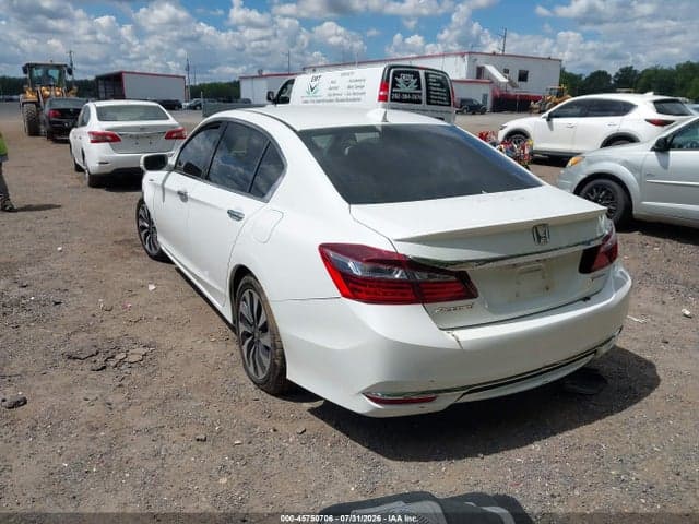 2017 HONDA ACCORD HYBRID EX-L 3