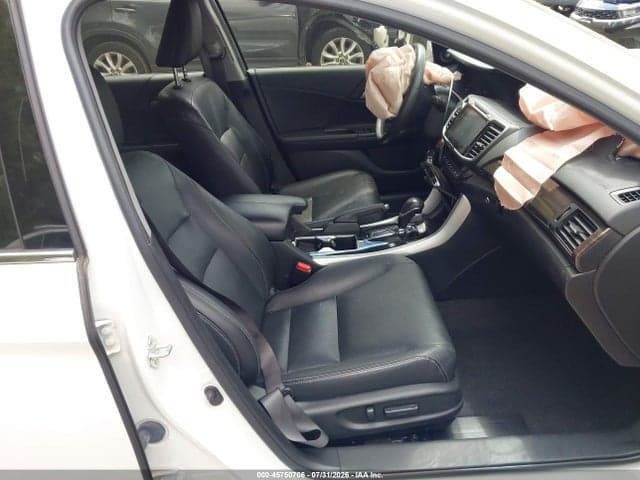 2017 HONDA ACCORD HYBRID EX-L 5