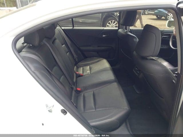 2017 HONDA ACCORD HYBRID EX-L 8