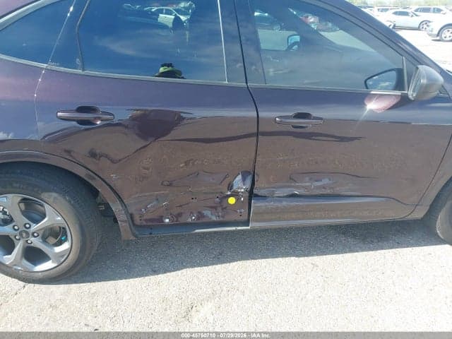 2023 FORD ESCAPE ST-LINE 6