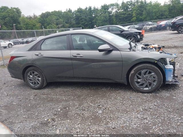 2025 HYUNDAI ELANTRA HYBRID BLUE 13