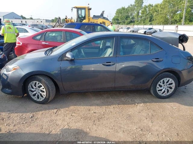 2017 TOYOTA COROLLA LE 14