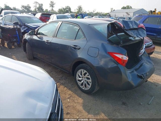 2017 TOYOTA COROLLA LE 3